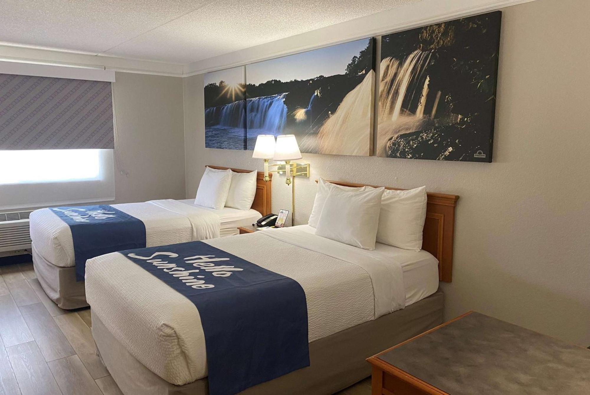 Days Inn & Suites By Wyndham Arlington Heights Esterno foto